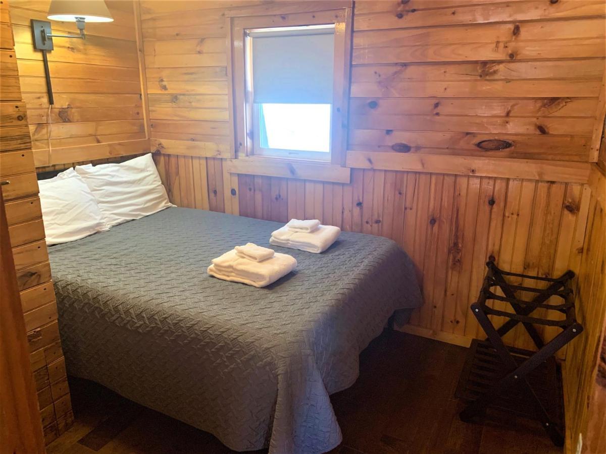 Pine Crest Motel & Cabins Barton Eksteriør billede